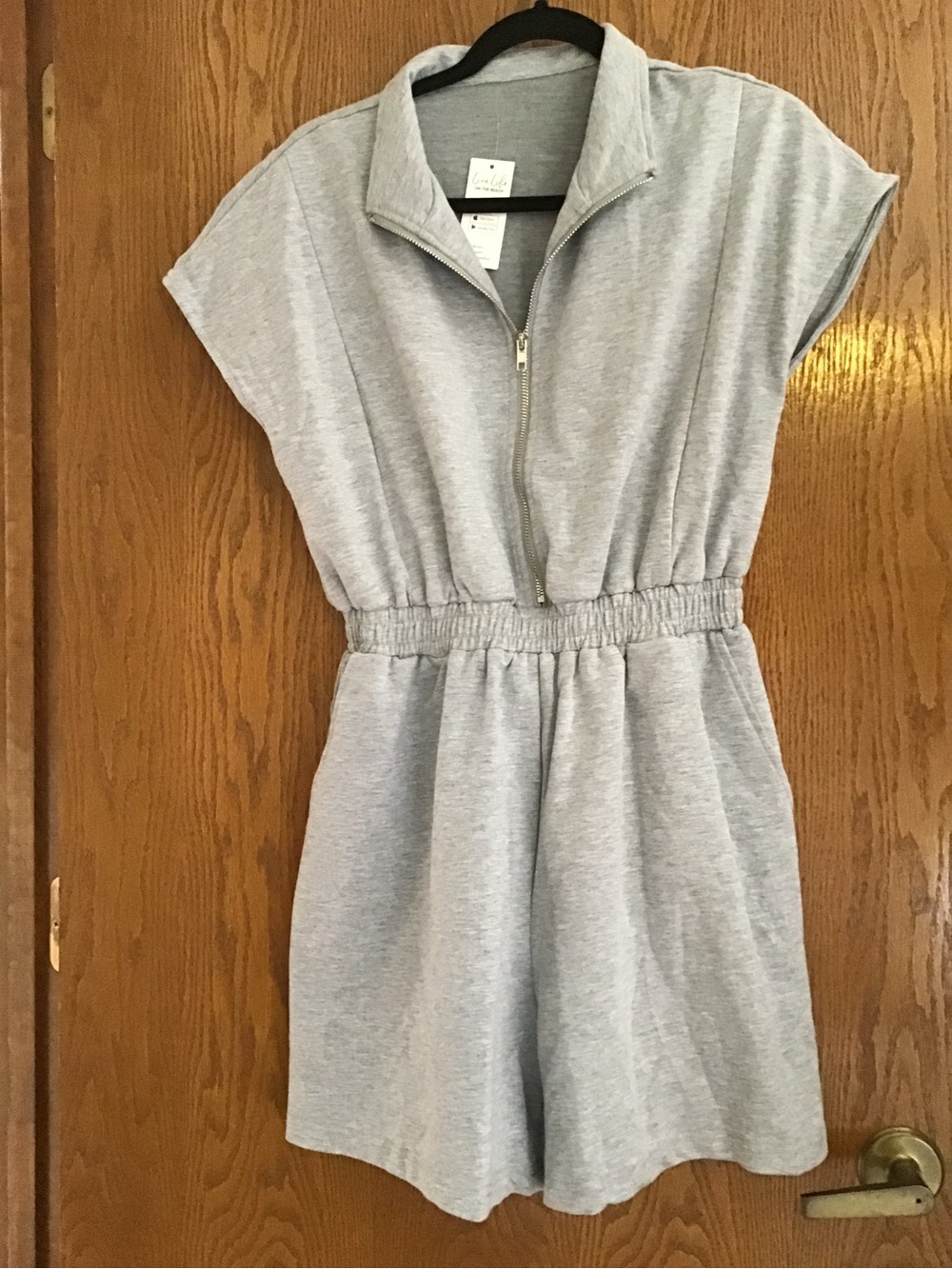 Cupshe Heather Gray Zip-Front Top with Silver Hardware